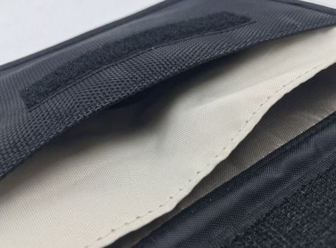 Etui antykradzieżowe na klucze samochodowe klatka Faradaya 20x11cm czarny Etui antykradzieżowe na klucze samochodowe klatka Faradaya 20x11cm czarny