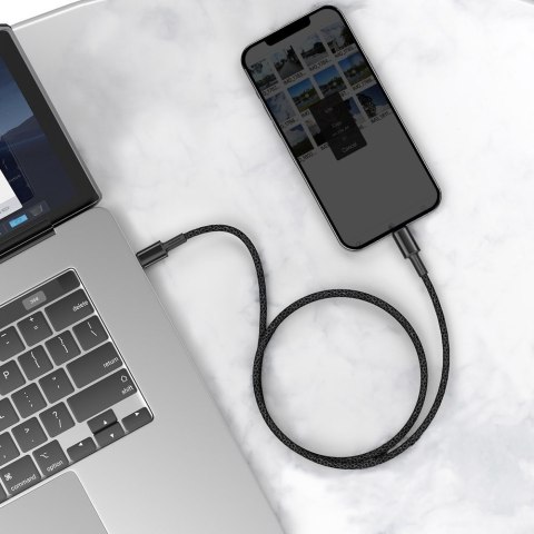 Kabel przewód do iPhone USB-C - Lightning szybkie ładowanie 20W 2m - czarny Kabel przewód do iPhone USB-C - Lightning szybkie ładowanie 20W 2m - czarny