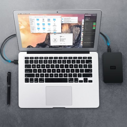 Przewód kabel 5-pinowy pozłacany USB - mini USB 0.25m czarny Przewód kabel 5-pinowy pozłacany USB - mini USB 0.25m czarny