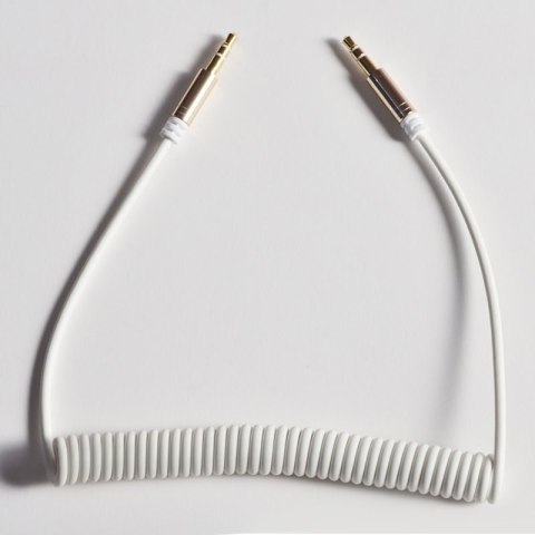 Rozciągliwy kabel przewód audio AUX mini jack 3.5mm sprężynka 150cm czarny Rozciągliwy kabel przewód audio AUX mini jack 3.5mm sprężynka 150cm czarny