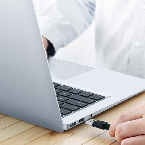 Elastyczny giętki kabel przewód USB 2.0 480Mb/s 3m czarny Elastyczny giętki kabel przewód USB 2.0 480Mb/s 3m czarny