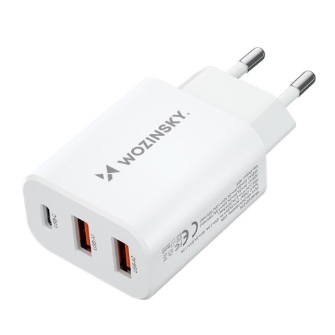 Ładowarka sieciowa 100-240V 30W USB-C 2x USB-A biała Ładowarka sieciowa 100-240V 30W USB-C 2x USB-A biała