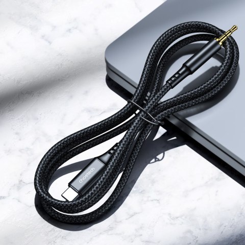 Kabel przewód audio AUX USB-C - mini jack 3.5mm 1m - czarny Kabel przewód audio AUX USB-C - mini jack 3.5mm 1m - czarny