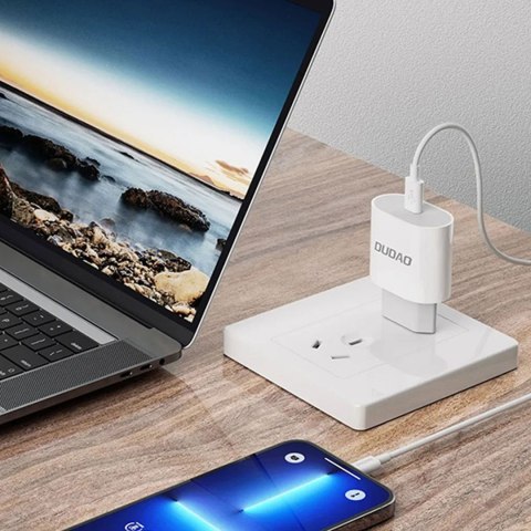Mała ładowarka sieciowa A14EU PD 20W USB-C - biała Mała ładowarka sieciowa A14EU PD 20W USB-C - biała