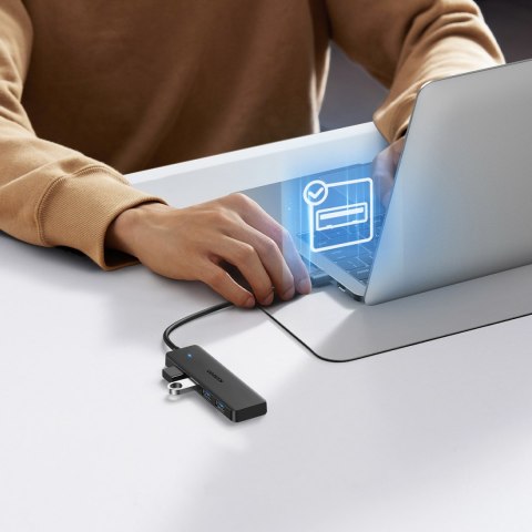 HUB rozdzielacz portu USB-A 3.0 na 4 porty USB-A 3.0 kabel 1m - czarny HUB rozdzielacz portu USB-A 3.0 na 4 porty USB-A 3.0 kabel 1m - czarny