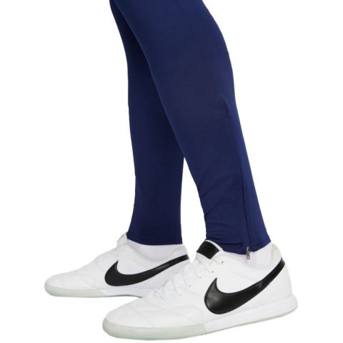Spodnie Nike Dri-Fit Strike 21 Pant KPZ M CW5862 492 S Spodnie Nike Dri-Fit Strike 21 Pant KPZ M CW5862 492 S