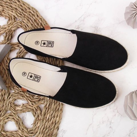 Espadryle slip on z wycięciami NEWS W EVE270A czarne 37 Espadryle slip on z wycięciami NEWS W EVE270A czarne 37