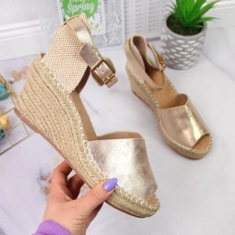 Sandały espadryle na koturnie eVento W EVE68A złote 38