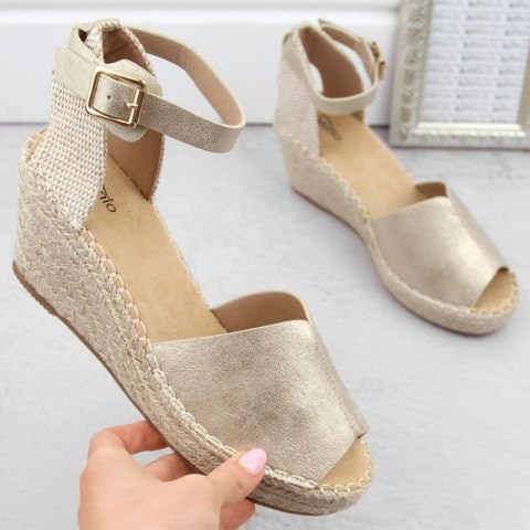Sandały espadryle na koturnie eVento W EVE68A złote 38 Sandały espadryle na koturnie eVento W EVE68A złote 38