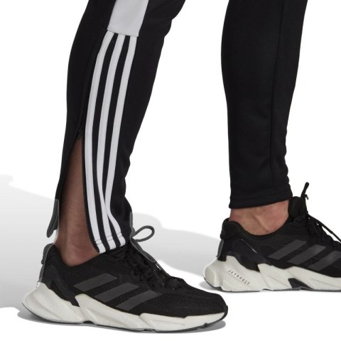 Spodnie adidas Tiro Essentials M H59990 S (173cm) Spodnie adidas Tiro Essentials M H59990 S (173cm)