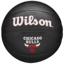 Piłka Wilson Team Tribute Chicago Bulls Mini Ball Jr WZ4017602XB 3