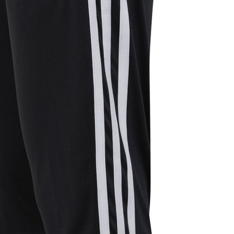 Spodenki adidas Tiro 23 3/4 Pants Jr HS3552 152 cm Spodenki adidas Tiro 23 3/4 Pants Jr HS3552 152 cm