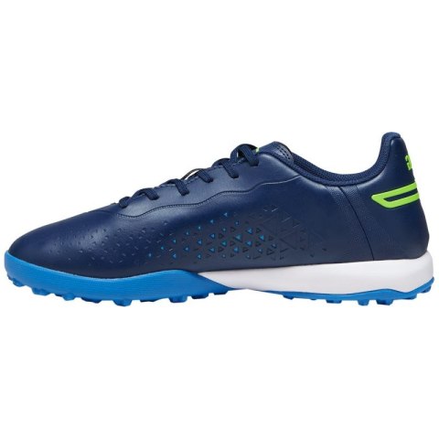 Buty piłkarskie Puma King Match TT M 107260 02 42 Buty piłkarskie Puma King Match TT M 107260 02 42