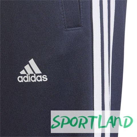 Spodenki adidas Designed 2 Move 3-Stripes Shorts Jr HN8544 152cm Spodenki adidas Designed 2 Move 3-Stripes Shorts Jr HN8544 152cm