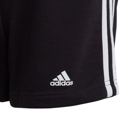 Spodenki adidas Essentials 3-Stripes Jr IC3631 152cm Spodenki adidas Essentials 3-Stripes Jr IC3631 152cm