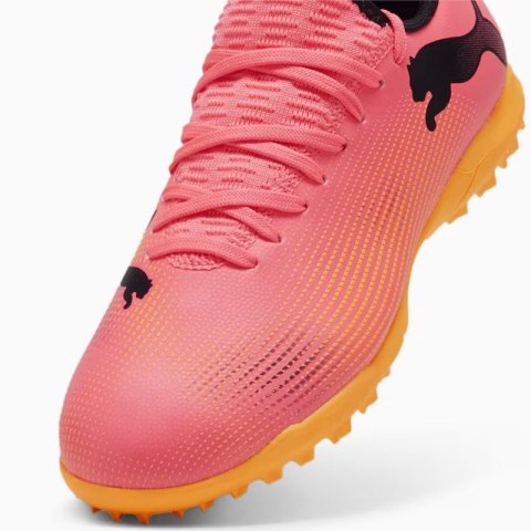 Buty piłkarskie Puma Future 7 Play TT Jr 107737-03 37 1/2 Buty piłkarskie Puma Future 7 Play TT Jr 107737-03 37 1/2