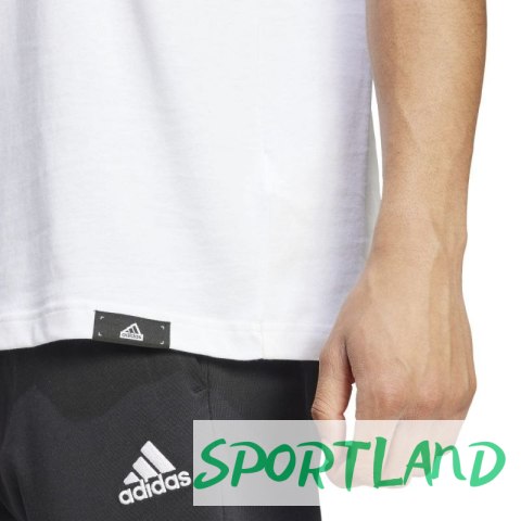 Koszulka adidas Tech Linear Graphic M IW2690 S Koszulka adidas Tech Linear Graphic M IW2690 S