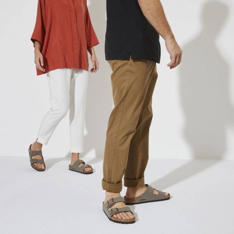 Klapki damskie/męskie Birkenstock Arizona Birko-Flor Nubuck Stone regular szerokie szare (0151211) 43.0 Klapki damskie/męskie Birkenstock Arizona Birko-Flor Nubuck Stone regular szerokie szare (0151211) 43.0