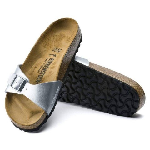 Klapki damskie Birkenstock Madrid Birko-Flor Silver srebrne regular szerokie (0040411) 35.0 Klapki damskie Birkenstock Madrid Birko-Flor Silver srebrne regular szerokie (0040411) 35.0