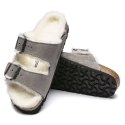 Klapki damskie/męskie ocieplane Birkenstock Arizona Shearling Stone Coin zamsz z wełną owczą narrow wąskie (1017403) 46.0