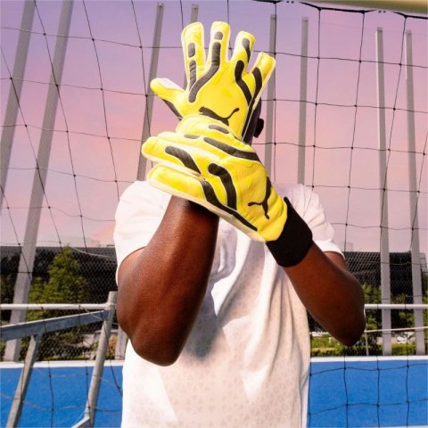 Rękawice bramkarskie Puma Ultra Ultimate Hybrid Sun 41858 02 10,5 Rękawice bramkarskie Puma Ultra Ultimate Hybrid Sun 41858 02 10,5