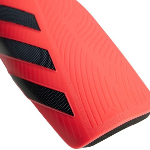 Ochraniacze piłkarskie adidas Tiro Club JM4203 S Ochraniacze piłkarskie adidas Tiro Club JM4203 S