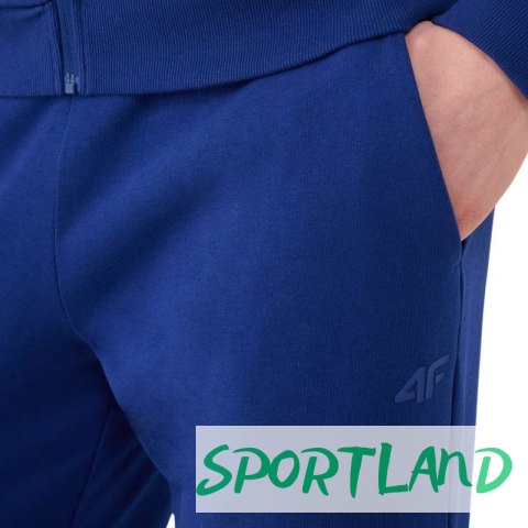 Spodnie 4F Cas M1139 M 4FWMM00TTROM1139 031S XL Spodnie 4F Cas M1139 M 4FWMM00TTROM1139 031S XL