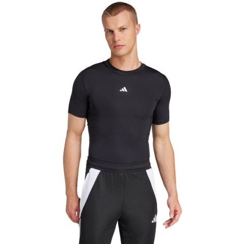 Koszulka adidas Techfit Short Sleeve Tee M JP4674 M Koszulka adidas Techfit Short Sleeve Tee M JP4674 M