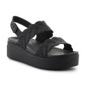 Sandały Crocs Brooklyn Woven Low Wedge W 209977-060 EU 38/39