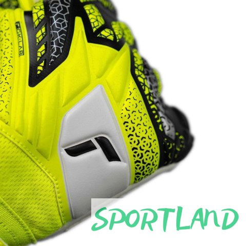 Rękawice bramkarskie Reusch Attrakt Grip M 5570815 2014 10,5 Rękawice bramkarskie Reusch Attrakt Grip M 5570815 2014 10,5