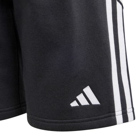 Spodenki adidas Tiro 24 Sweat Jr IJ7662 152cm Spodenki adidas Tiro 24 Sweat Jr IJ7662 152cm
