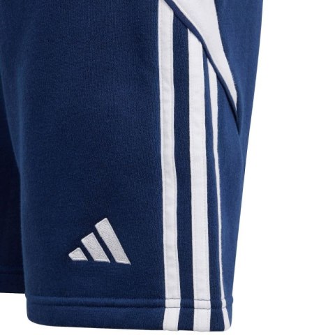 Spodenki adidas Tiro 24 Sweat Jr IS1004 152cm Spodenki adidas Tiro 24 Sweat Jr IS1004 152cm