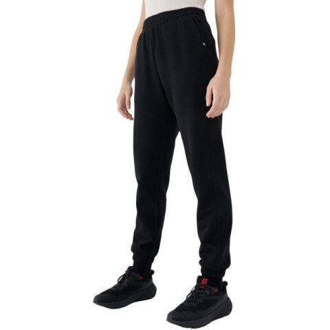 Spodnie 4F CAS F1013 W 4FWSS25TTROF1013 20S XL Spodnie 4F CAS F1013 W 4FWSS25TTROF1013 20S XL