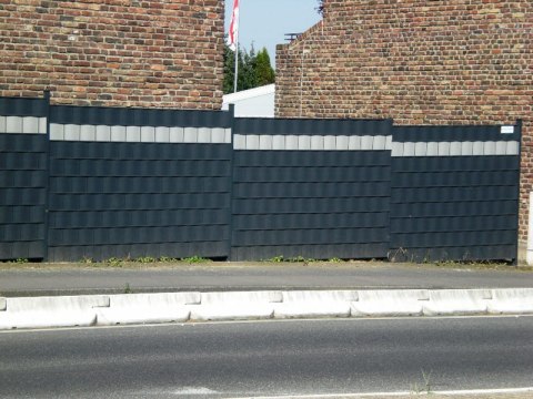 Taśma ogrodzeniowa PASKI 6 x 2,55mb BASIC 19cm PROTECTO™ GRAFIT + 12 klipsów GRATIS Taśma ogrodzeniowa PASKI 6 x 2,55mb BASIC 19cm PROTECTO™ GRAFIT + 12 klipsów GRATIS