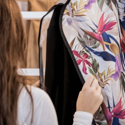 FLORAL w kwiaty organizer na płaszcz 60x135cm FLORAL w kwiaty organizer na płaszcz 60x135cm
