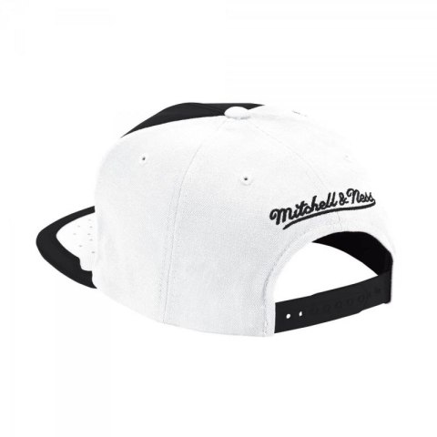 Czapka z daszkiem Mitchell & Ness NBA Chicago Bulls Day One Snapback Bulls 6HSSMM19224-CBUWHBK OSFM Czapka z daszkiem Mitchell & Ness NBA Chicago Bulls Day One Snapback Bulls 6HSSMM19224-CBUWHBK OSFM