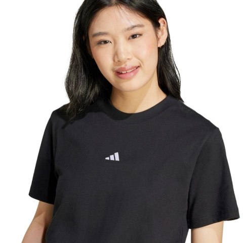 Koszulka adidas Essentials Small Logo Cotton W JC5943 L Koszulka adidas Essentials Small Logo Cotton W JC5943 L