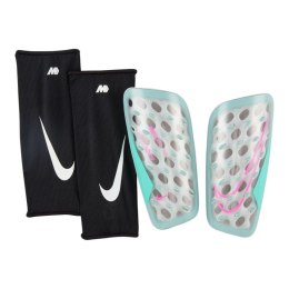 Ochraniacze piłkarskie Nike Mercurial FlyLite SuperLock Jr DN3608-395 S