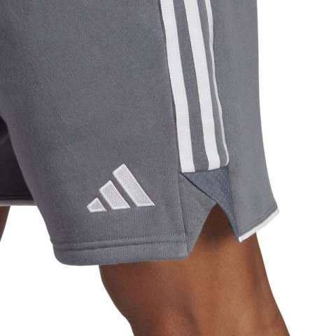 Spodenki adidas Tiro 23 League Sweat M HZ3017 XL Spodenki adidas Tiro 23 League Sweat M HZ3017 XL