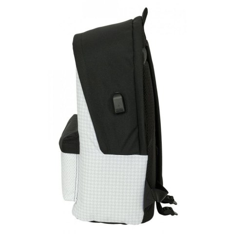 Plecak Real Madryt sportowy z miejscem na laptopa 612454820 biały Plecak Real Madryt sportowy z miejscem na laptopa 612454820 biały