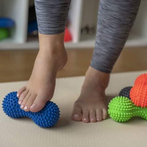Wałek do masażu i rehabilitacji Tullo duoball 15,5 cm czerwony 446 N/A Wałek do masażu i rehabilitacji Tullo duoball 15,5 cm czerwony 446 N/A