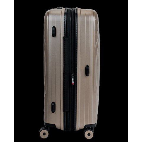 Walizka SwissBags Echo 67 cm 17783 szampański uniw Walizka SwissBags Echo 67 cm 17783 szampański uniw