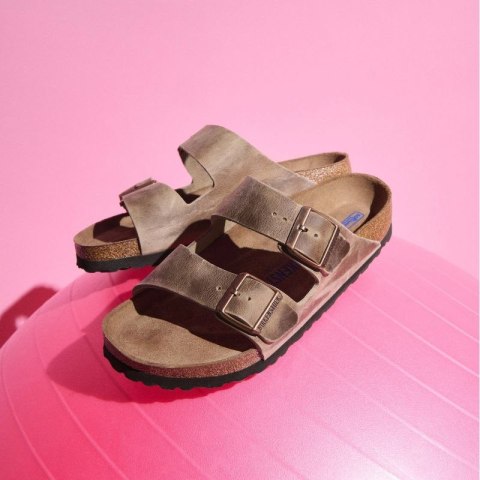 Klapki Birkenstock Arizona Soft Footbed Oiled Leather Tabacco Brown narrow wąskie damskie/męskie (0552813) 37.0 Klapki Birkenstock Arizona Soft Footbed Oiled Leather Tabacco Brown narrow wąskie damskie/męskie (0552813) 37.0