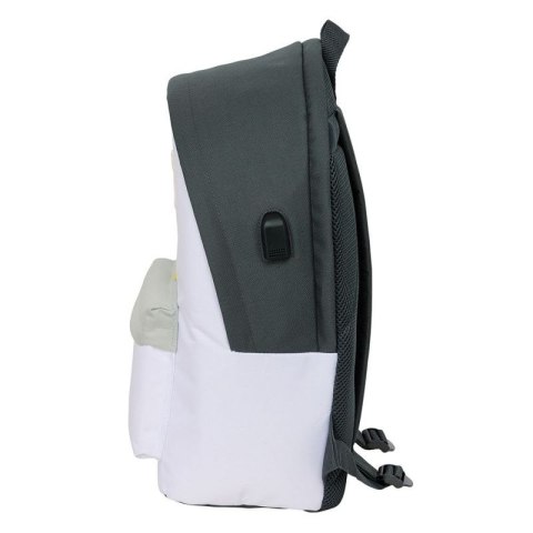 Plecak sportowy Real Madryt z USB i z miejscem na laptopa double backpack 612554820 wielokolorowy Plecak sportowy Real Madryt z USB i z miejscem na laptopa double backpack 612554820 wielokolorowy