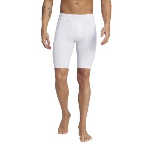 Spodenki adidas TF Tight M JN7398 S (173cm) Spodenki adidas TF Tight M JN7398 S (173cm)