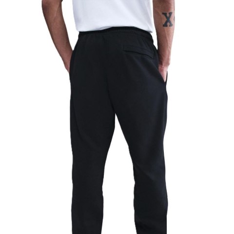 Spodnie Nike Club M FN3808-010 M (178cm) Spodnie Nike Club M FN3808-010 M (178cm)