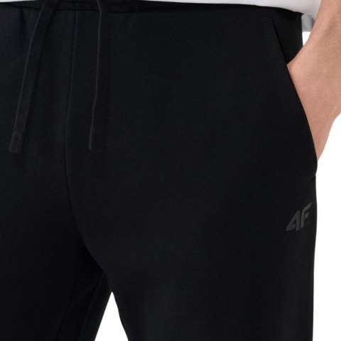 Spodnie 4F Cas M1139 M 4FWMM00TTROM1139 20S XXL Spodnie 4F Cas M1139 M 4FWMM00TTROM1139 20S XXL
