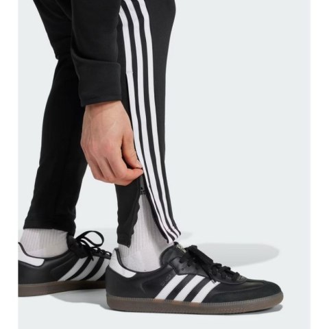 Spodnie adidas Tiro 25 Essentials Winterized M JN9470 S Spodnie adidas Tiro 25 Essentials Winterized M JN9470 S